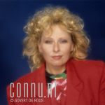 26-10-1988 Bonnie St. Clair at studio in Amsterdam. Photo: Govert de Roos/Connu

[keywords]Half Length, Eyecontact[/keywords]